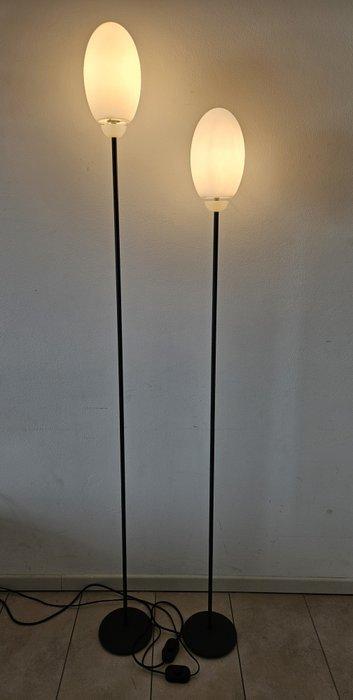 Flos - Achille Castiglioni - Lamp (2) - BRERA - Opaline glas, Antiek en Kunst, Antiek | Meubels | Stoelen en Sofa's