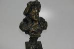 Beeld, Franse dame met hoed - 1,8 kg - 22.5 cm - Brons,, Antiek en Kunst