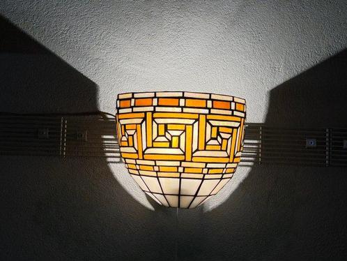 massive - Lamp - Glas, Metaal - tiffany stijl wand lamp, Antiek en Kunst, Curiosa en Brocante