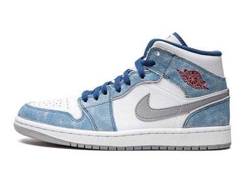Air Jordan 1 Mid French Blue - Maat 37.5 EU, Kleding | Heren, Schoenen, Ophalen of Verzenden