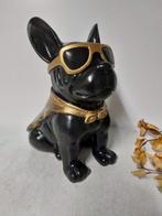 Beeld, dog with cape and sunglasses - 32 cm - polyresin