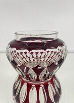 Vase - Art déco - rubis - cote plates - taillées à la main -