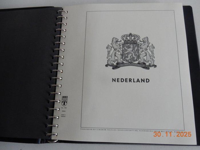 Nederland 1852/1980 - Nederland in 3 Lindner de luxe albums, Postzegels en Munten, Postzegels | Nederland