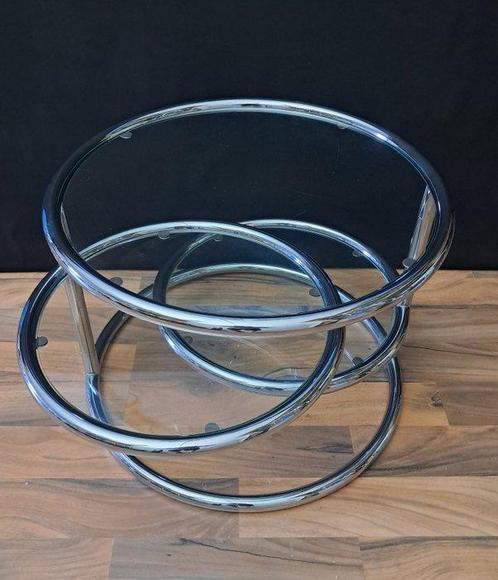 Salontafel - Glas, Roestvrij staal - Een tafel van glas met, Antiek en Kunst, Kunst | Designobjecten