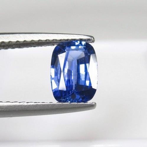 Blauw Saffier  - 1.02 ct - nternational Colored Gemstone, Handtassen en Accessoires, Edelstenen