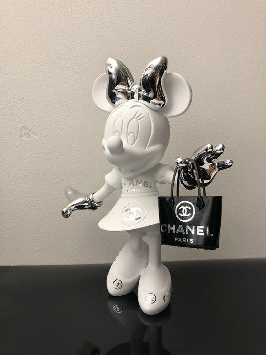 GF Exclusives - Chanel x Minnie Mouse Artwork By: GF, Antiquités & Art, Art | Objets design