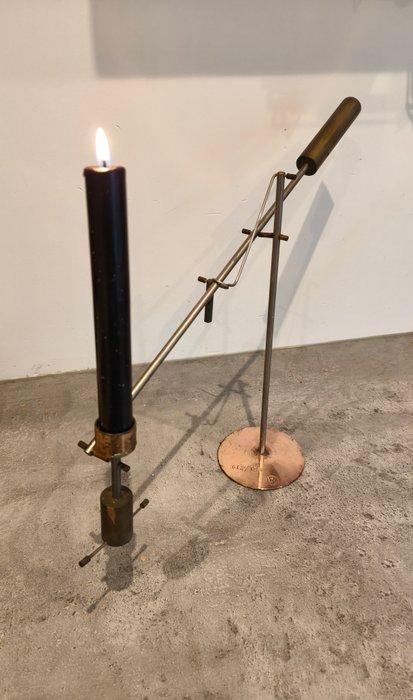 DIM (design in motion) - Sebstiaan Vos - Kaarsenhouder The, Antiquités & Art, Art | Objets design