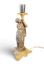 Mathurin Moreau (1822-1912) - Lampe de table - Bronze,, Antiquités & Art