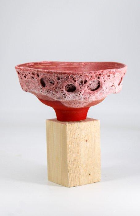 Max Modolo - Kom - Svuotatasche in porcellana smalto Coral., Antiquités & Art, Art | Objets design