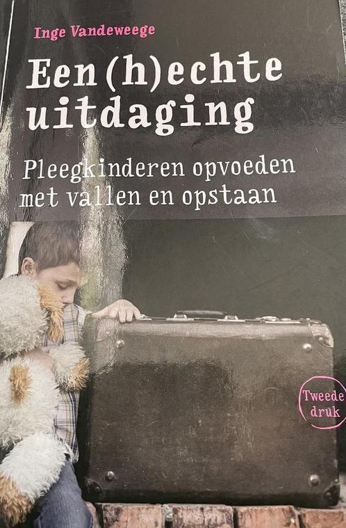 Een (h)echte uitdaging 9789492905017 Inge Vandeweege, Boeken, Zwangerschap en Opvoeding, Gelezen, Verzenden