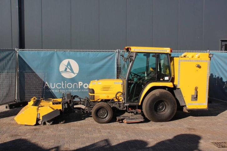 Veiling: Minitractor Kubota STV40 Diesel 2006 met veegborste, Zakelijke goederen, Landbouw | Tractoren, Ophalen