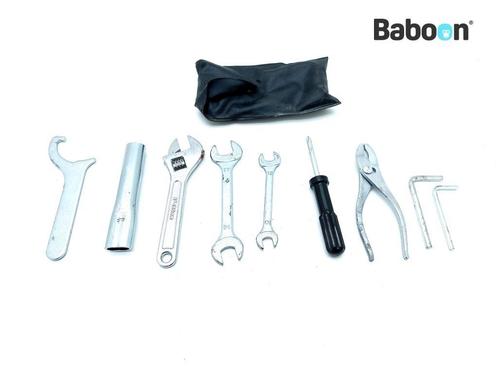 Gereedschapset Suzuki GSX S 750 2019-2020 (GSXS750), Motoren, Onderdelen | Suzuki, Gebruikt, Verzenden
