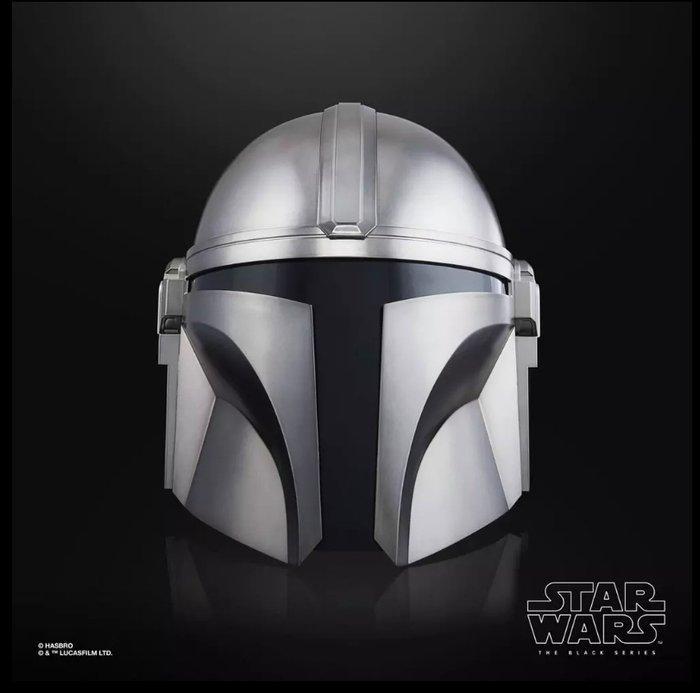 Star Wars - Hasbro - - Film rekwisiet Helm De Mandalorian, Verzamelen, Film en Tv