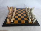 Schaakspel - Schaakspel met handgemaakte Afrikaanse Kisii, Antiek en Kunst