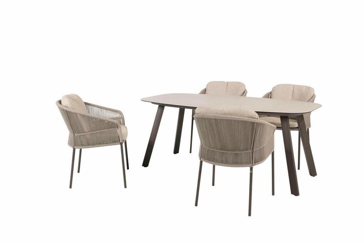 Taste by 4 Seasons Florence tuinset terre met Manolo tafel, Jardin & Terrasse, Ensembles de jardin