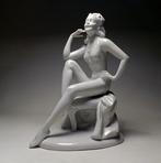 Unterweissbach - Sculpture, Revuegirl - 20.5 cm - Porcelaine