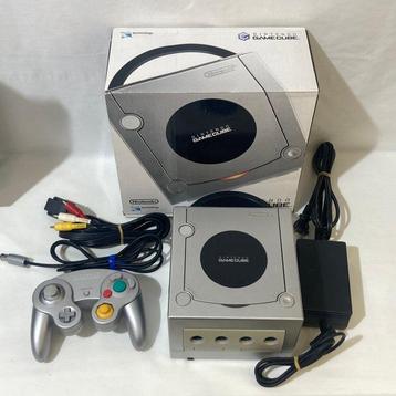 Nintendo - Gamecube - Nintendo Gamecube console with Donkey