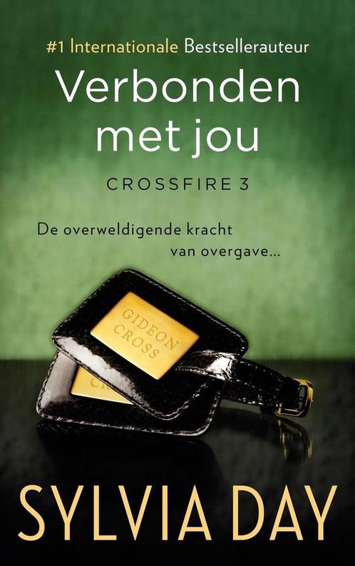 Verbonden met jou / Crossfire / 3 9789400502406 Sylvia Day, Boeken, Romans, Gelezen, Verzenden