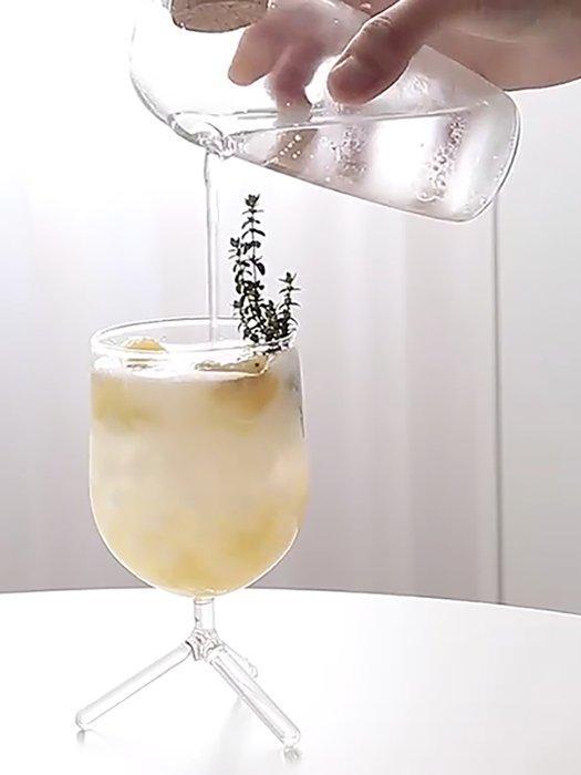 4x tripod glass & 4x small jug - Drinkset (8) - Unieke, Antiek en Kunst, Kunst | Designobjecten