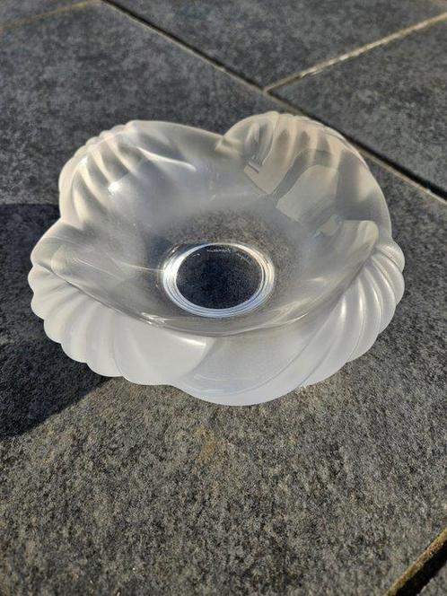 Vide-poche - Lalique - Aruba - Frankrijk - Lege zakasbak, Antiek en Kunst, Antiek | Glaswerk en Kristal