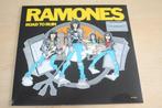 Ramones - Road To Ruin + Backstage Passes + Guitar Pick +, Nieuw in verpakking