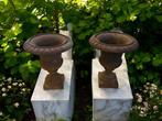 Jardinière (2) - Gietijzer - Antieke gietijzeren
