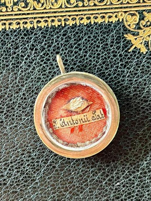 Reliekhouder - Glas, Legering, Textiel - 1800-1850 - Sint, Antiek en Kunst, Kunst | Niet-Westerse kunst