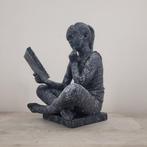 Mark Sugar - The girl with the book (Dark stone), Antiek en Kunst