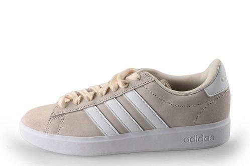 Adidas Sneakers in maat 40 Beige | 5% extra korting, Kleding | Dames, Schoenen, Beige, Zo goed als nieuw, Sneakers, Verzenden