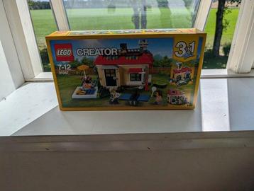 Lego Set - 31067 - Creator 3in1 - Modular Poolside Holiday