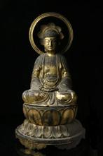 Twee sculpturen van Shakyamuni met Gyokugan - Hout -