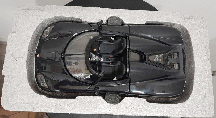 Autoart 1:18 - Modelauto - Koenigsegg CCX 2006, Hobby en Vrije tijd, Modelauto's | 1:5 tot 1:12