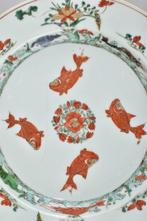 Bord - UNUSUAL CHINESE FAMILLE VERTE PLATE DECORATED WITH