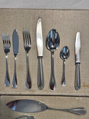 Christofle - Bestekset voor 12 personen (84) - Parels -