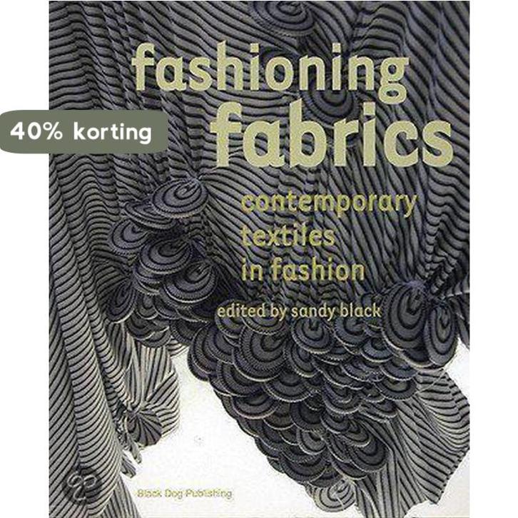 Fashioning Fabrics 9781904772415 Polly Leonard, Boeken, Taal | Engels, Zo goed als nieuw, Verzenden