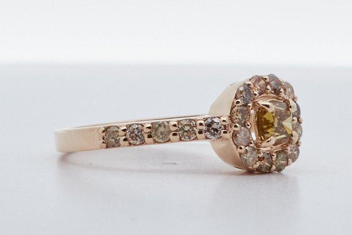 Zonder minimumprijs - Ring - 14 karaat Geel goud - 0.69ct., Handtassen en Accessoires, Ringen