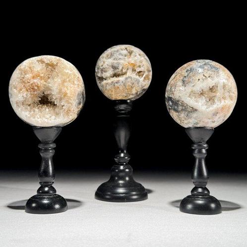 GEEN MINIMUMVERKOOPPRIJS - Prachtige set van 3 kristalkwarts, Antiek en Kunst, Kunst | Designobjecten