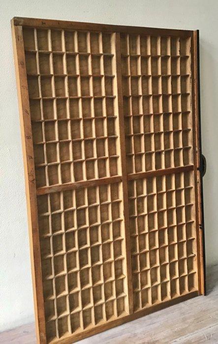 Rek - letterbak in hout - printers letter tray, Antiek en Kunst, Kunst | Designobjecten