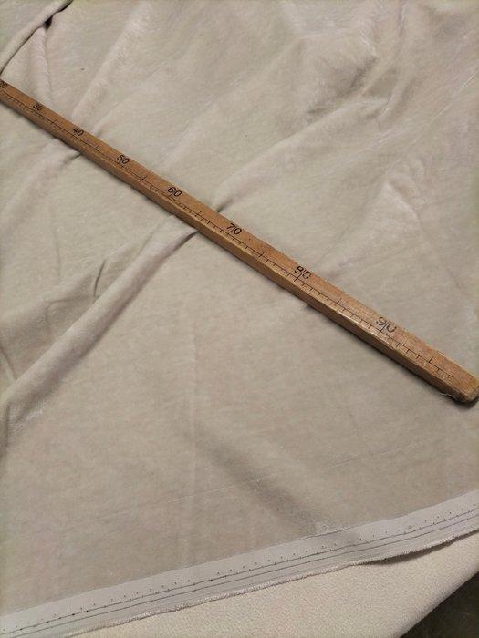 Pregiato velluto color beige by luxury living group -, Antiek en Kunst, Antiek | Tapijten, Tafelkleden en Textiel