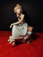 Lladró - Juan Huerta - Figure - Chiacchierata al telefono -