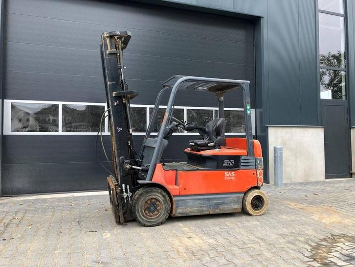 Veiling: Heftruck Toyota 7FBMF30 Elektrisch 3000kg 6.0m 2009, Zakelijke goederen, Machines en Bouw | Heftrucks en Intern transport