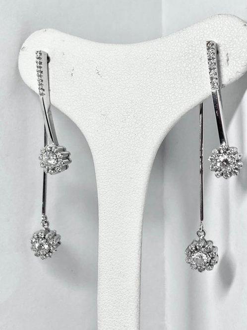 DD Gioielli - Hangoorbellen - 18 karaat Witgoud - 1.00ct., Handtassen en Accessoires, Antieke sieraden