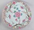 Schotel - A VERY LARGE AND EARLY FAMILLE ROSE CHARGER, Antiquités & Art