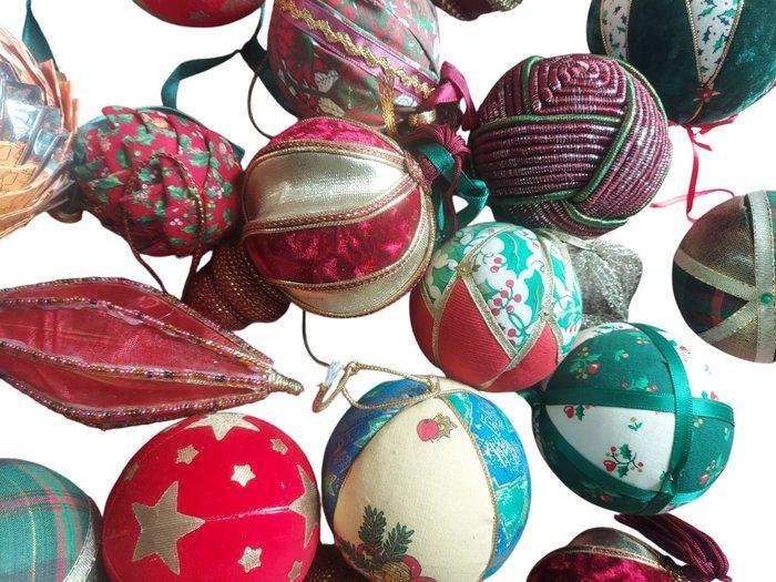 Kerstballen - Fabric - Stoffen Kerstballen 19, Diversen, Kerst