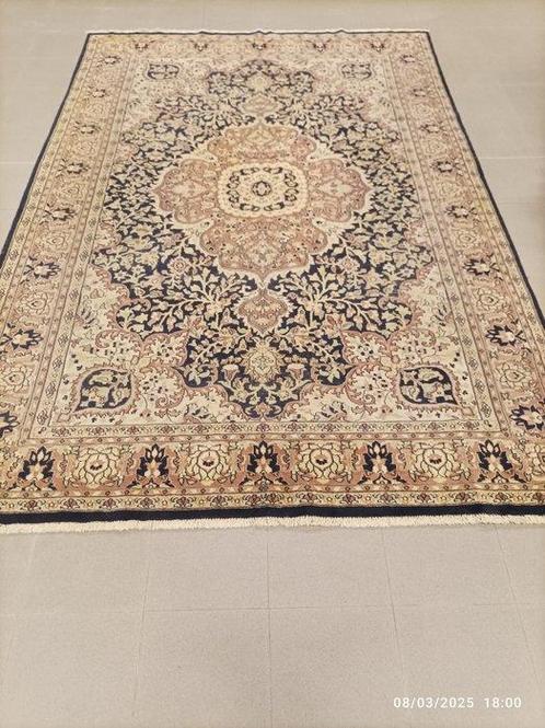 Agra - Vloerkleed - 276 cm - 190 cm - Indiaas Agra-tapijt, Huis en Inrichting, Stoffering | Tapijten en Vloerkleden