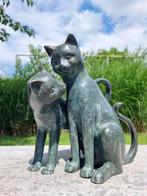 Sculpture, Knuffelende katten - 33 cm - Bronze, Antiek en Kunst