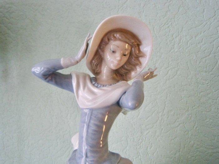 Lladró - Beeldje - Meisje met hoed - Porselein, Antiek en Kunst, Antiek | Glaswerk en Kristal