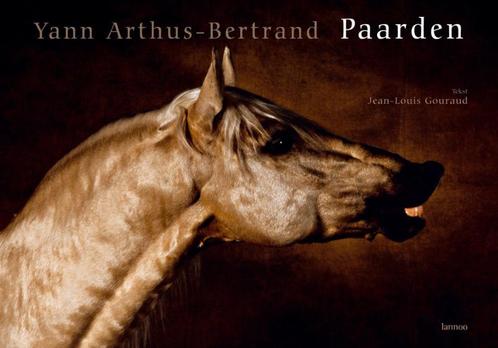 Paarden 9789020974256 Y. Arthus-Bertrand, Boeken, Kunst en Cultuur | Fotografie en Design, Gelezen, Verzenden