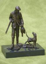 after Archibald Thorburn - sculptuur, Hunter with Hound - 1, Antiek en Kunst