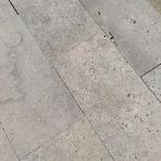 Grijze travertin natuursteen, Doe-het-zelf en Bouw, Tegels, Nieuw, 20 tot 40 cm, 60 cm of meer, Vloertegels